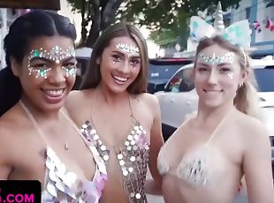 Kinky Gorgeous College Girls Celebrating With Their Juicy Pussies Stretched By Horny Stranger