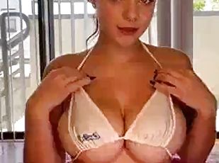 payudara-besar, gambarvideo-porno-secara-eksplisit-dan-intens