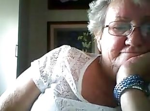Dirty granny shows her tits on webcam