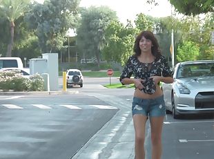 Nasty Bojana takes off her clothes and walks naked in a park