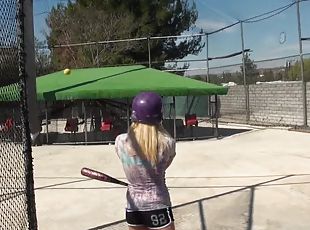 Sport game leading nice ass blonde getting throbbed hardcore