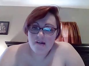 Thick milf wants to cum on cam live