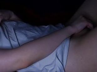 EVENING MASTURBATION RELAXES AFTER A HARD DAY // Female Masturbation and Orgasm