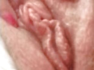 klitoris, masturbácia, orgazmus, pička, amatérske, milfka, bbw, prstovanie, nohavičky, mokré