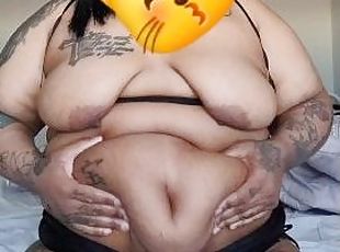 veľké-prsia, tučné, amatérske, ebony, milfka, mamka, bbw, fetišistické, sólo, tetovanie