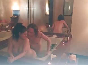 Sex atlanta in the bath tub