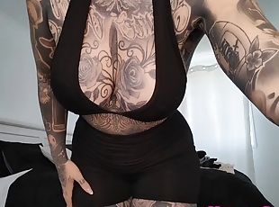 store-pupper, kone, amatør, milf, rumpe-butt, bikini, brunette, tattoo