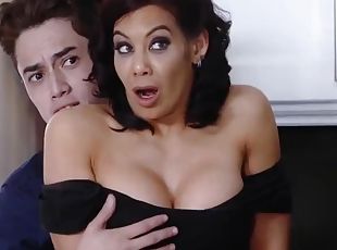 Full Hot Porn. New Stepmom Video