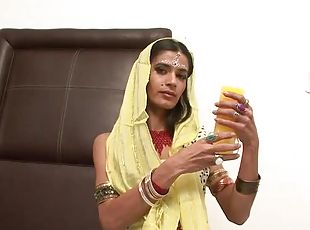 Hindu slut Tamara gets fondled and doggy style fucked