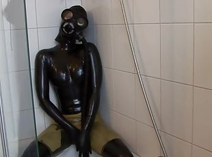 fürdőkádban, orgazmus, dögös-macák, német, szado-mazo, zuhanyozás, szólóban