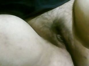Huge-assed amateur fattie toys her asshole in hardcore homemade clip