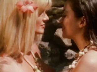 Catherine Weber and Kelly Jaye Kissing Totally Naked - Lesbian Scene