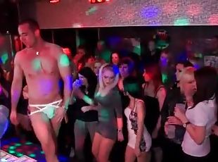 zabava, fafanje, kurba-slut, striptiz, seks-v-oblačilih, klub, nagajanje