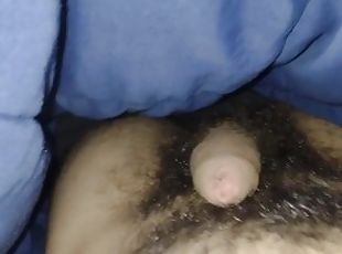 Masturbating under da sheets
