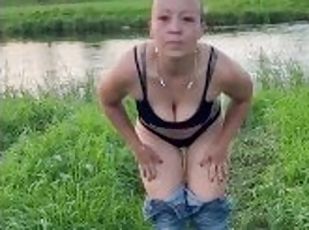Outdoor Pissing to her boots