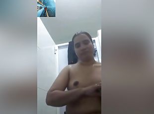 Today Exclusive- Bangla Girl Showing Bathing On Video Call