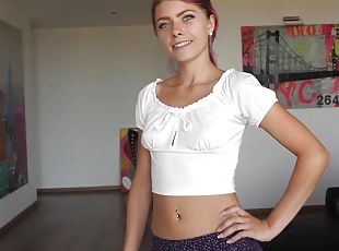 19 years old teen girl does her first porno casting
