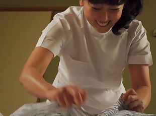 Mature Japanese masseuse gives client handjob Subtitles