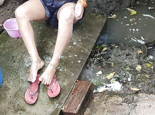 Anita yadav bathing outside with hot boobs