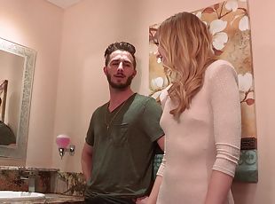 Horny dude with a large tool makes glamorous Alexa Grace cum