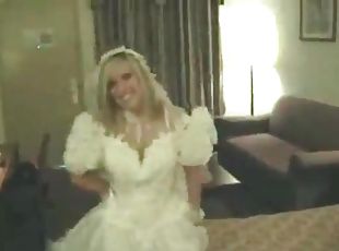 Beautiful bride blows husband in hotel room