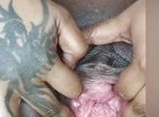 clitoris, fisting, imens-huge, masturbare-masturbation, orgasm, pasarica, amatori, negresa, jucarie, hardcore