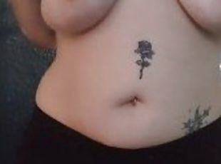 Look at my huge saggy tits