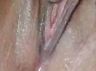 klitoris, onani, orgasme, pussy, squirt, amatør, tenåring, hjemmelaget, første-gang, italiensk
