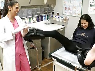 Aria Nicoles Kinky Orthopedic Babe Female Doctor Has a Sexy Foot Fetish at GirlsGoneGynoCom