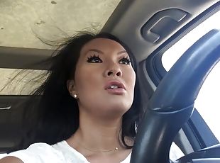 Hottest Asian Brunette Mastubates in Car