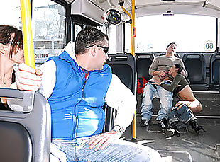 nyilvános, transzszexuális, szopás, buszon, argentin