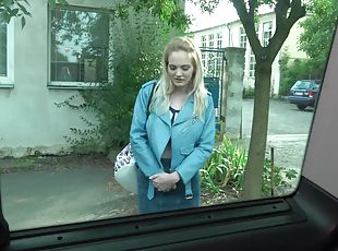 Amateur fucking in the back of the van with stunning blonde Carly