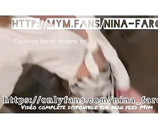 salope française se fait baiser en trio FMM par 2 mecs en soirée libertine