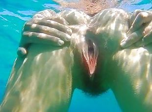 Underwater open pussy masturbation # Swimming naked at public beach